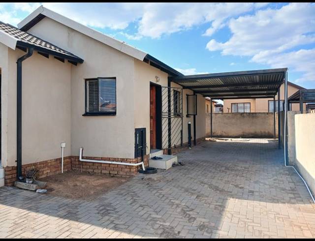0 BEDROOM HOUSE FOR SALE IN SOSHANGUVE VV